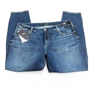 Silver Jeans Co Boyfriend Mid Rise Slim Leg Jeans Plus 20W NWT Stretch Raw Hem